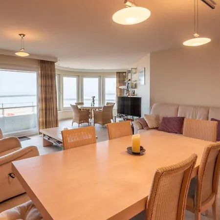 Marvelous With A Stunning View And Garage Ostenda