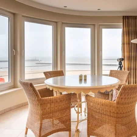 شقة Marvelous With A Stunning View And Garage