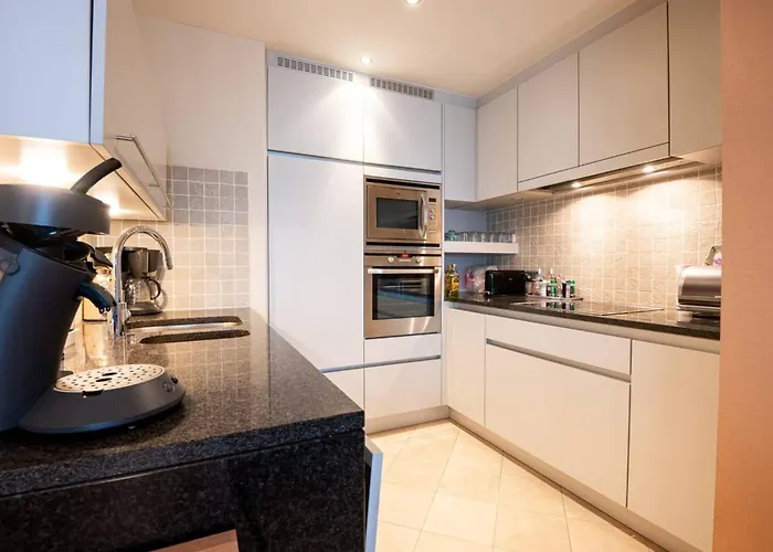 Marvelous With A Stunning View And Garage *